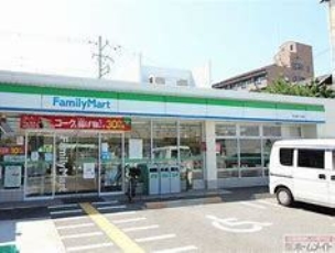 【コンビニ】ファミリーマート岸里東二丁目店 376m 周辺環境
